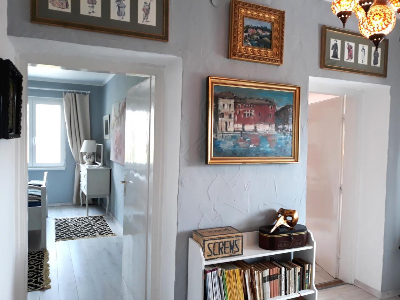 Fueloep Villa Apartmanhaz Balatonszepezd Exterior foto